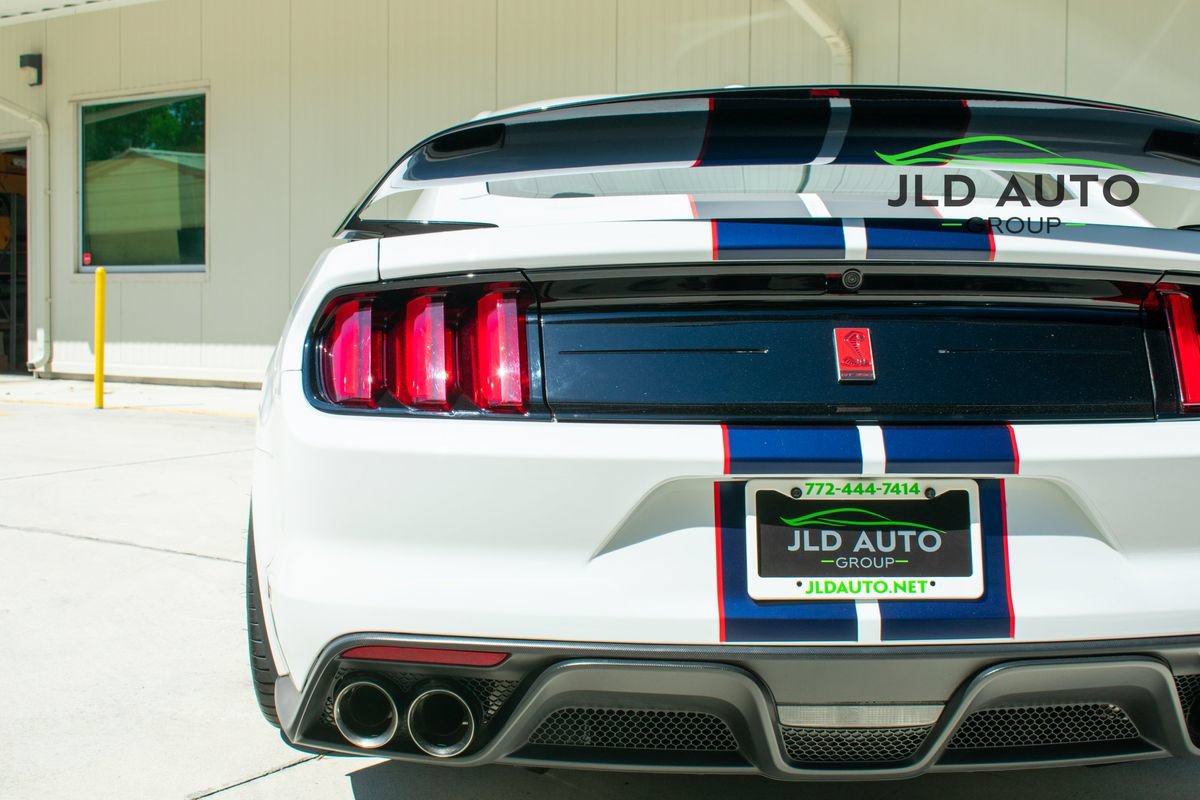 Used 2019 Ford Mustang Shelby GT350R w/ GT350R Equipment Group 920A RWD image 36
