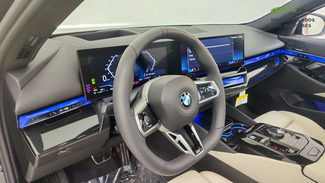 Used 2027 BMW 530i w/ M Sport Package RWD image 45