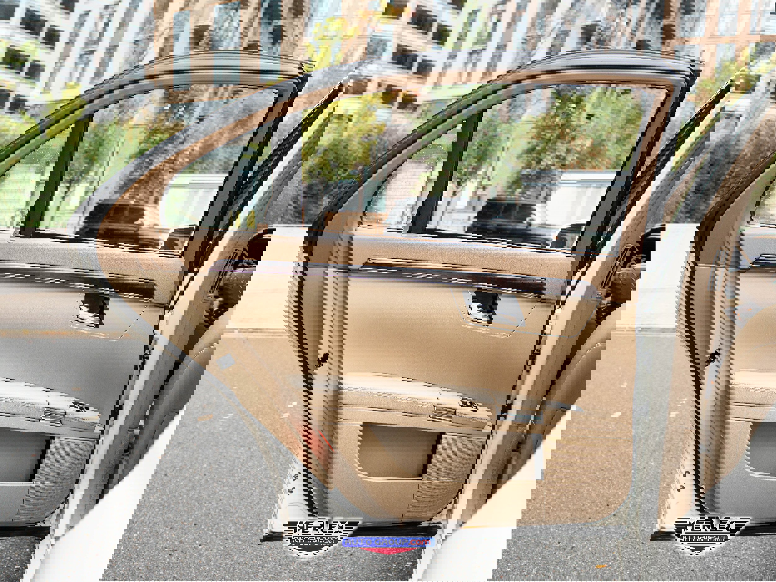 Used 2012 Mercedes-Benz S 550 550 4MATIC AMG Package w/ Sport Pkg image 42