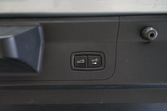 Used 2019 Porsche Panamera 4 image 61