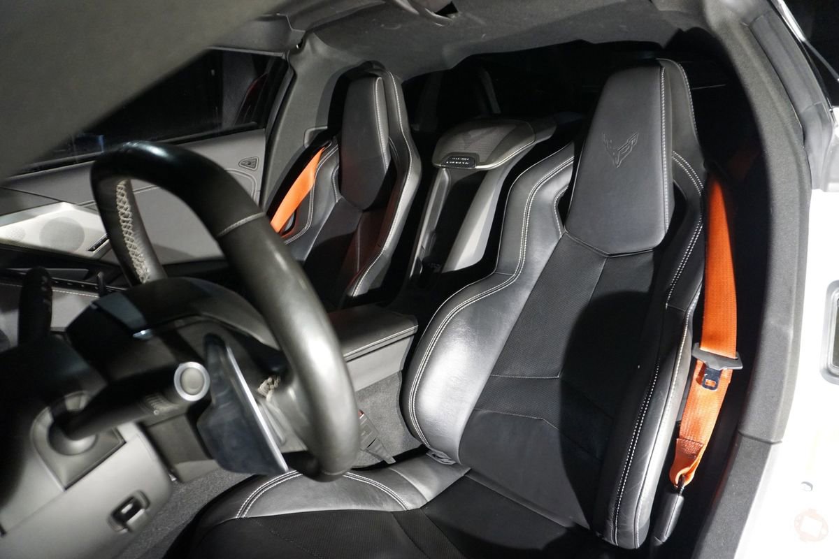 Used 2021 Chevrolet Corvette Stingray Preferred Cpe w/ Z51 Performance Package image 24