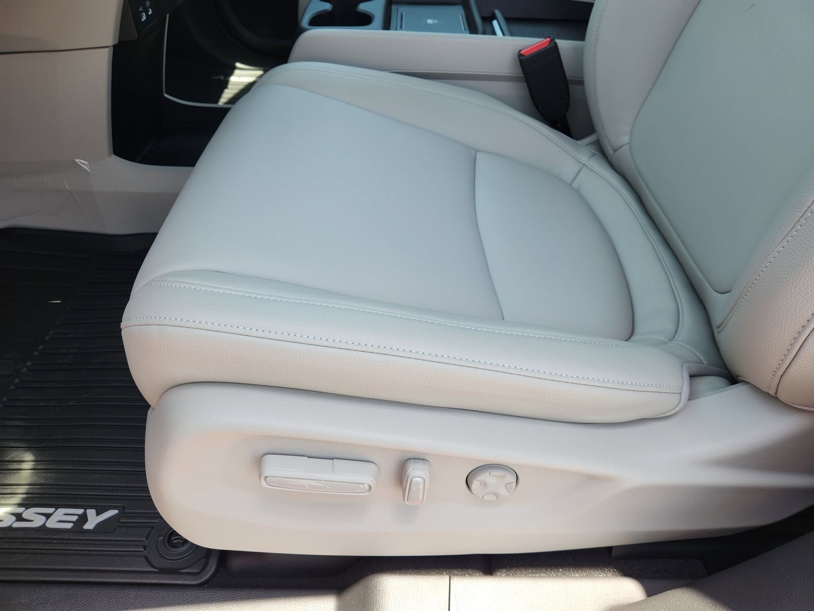New 2026 Honda Odyssey EX-L image 28