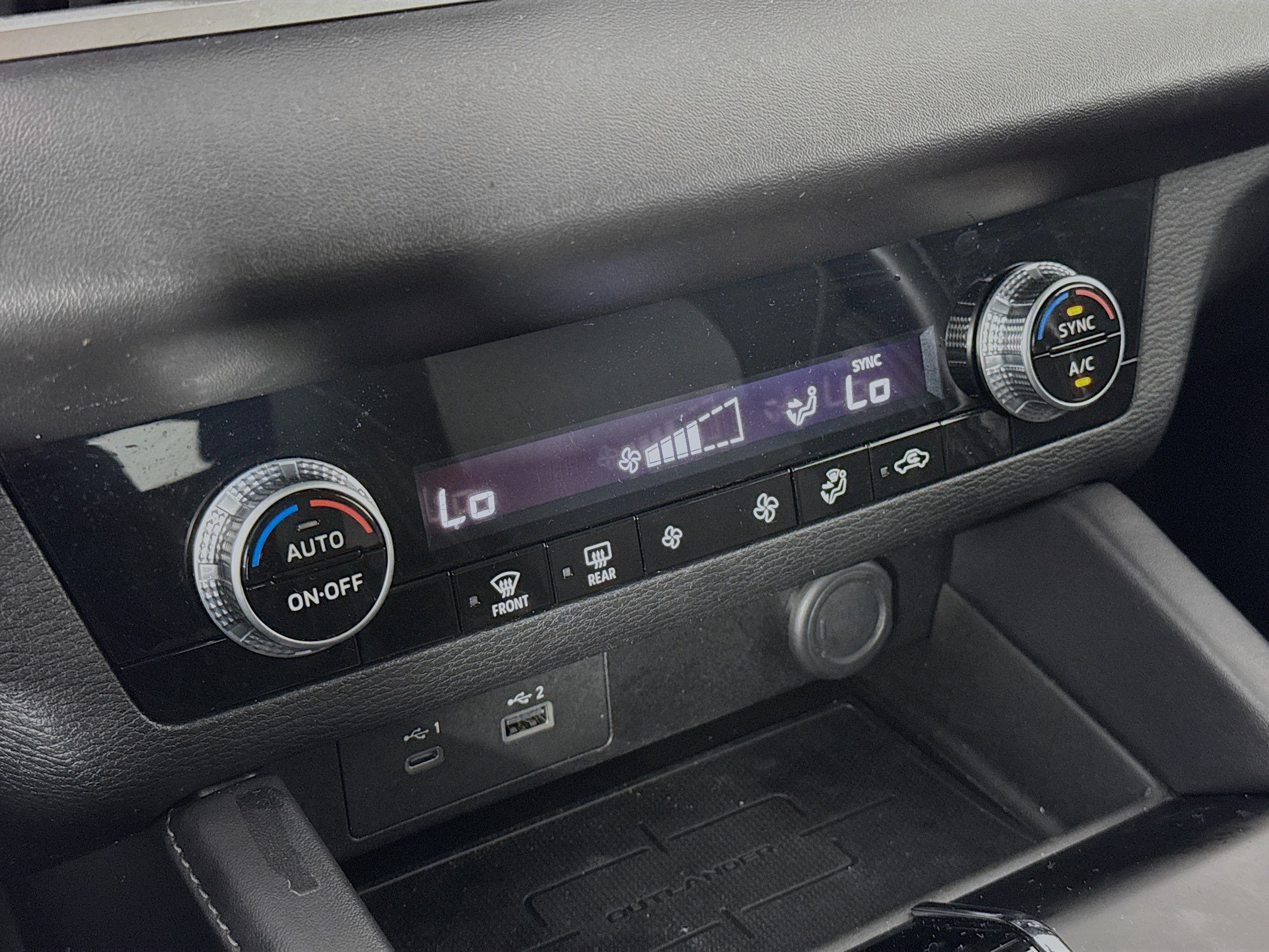 Used 2023 Mitsubishi Outlander ES FWD image 15