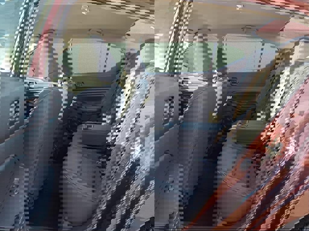 Used 2024 Nissan Altima 2.5 SV image 10