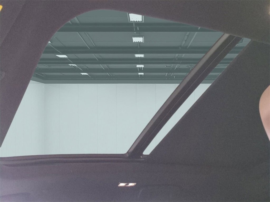 Certified 2023 Lincoln Aviator Reserve w/ Equipment Group 201A image 13