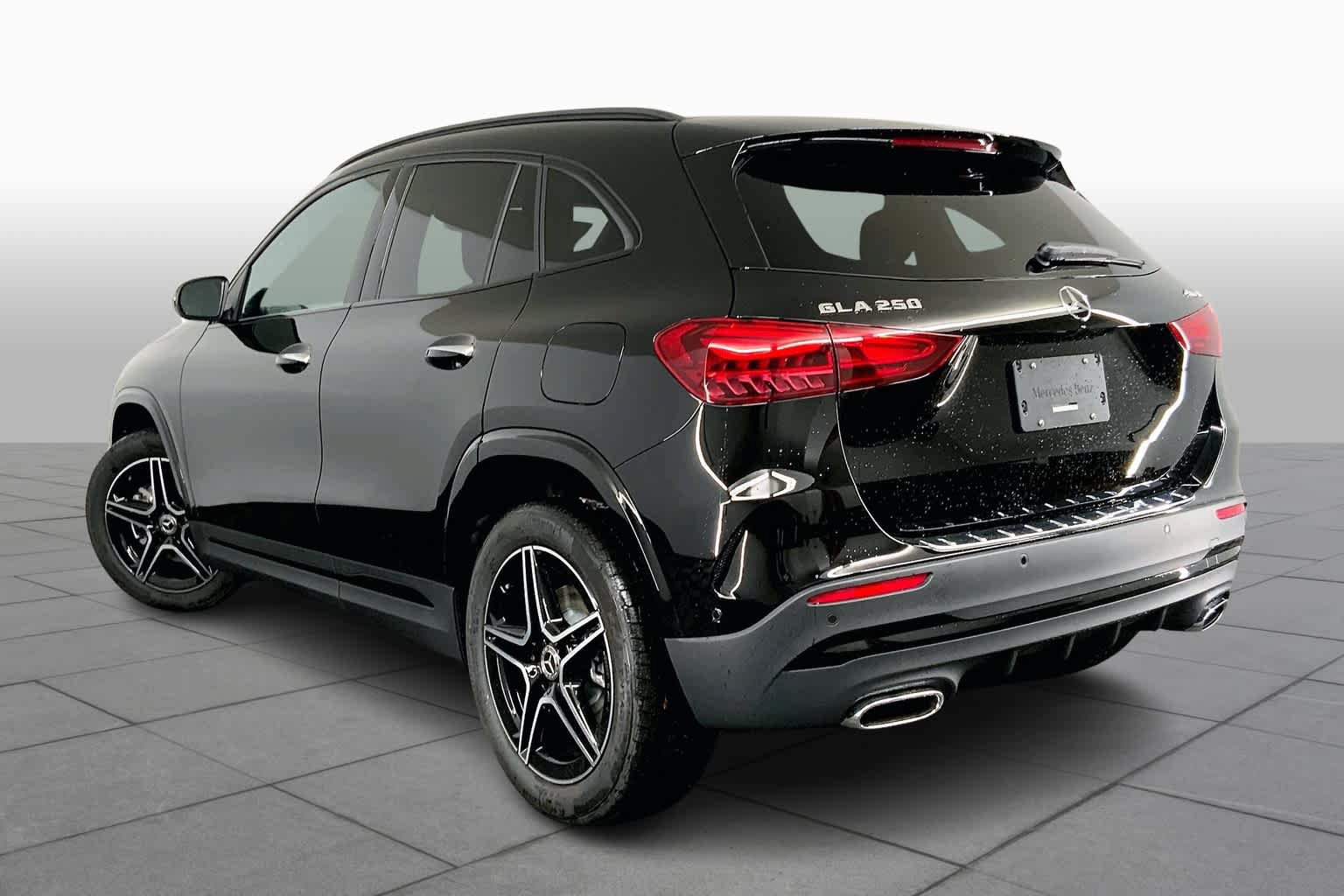 New 2025 Mercedes-Benz GLA 250 4MATIC image 4