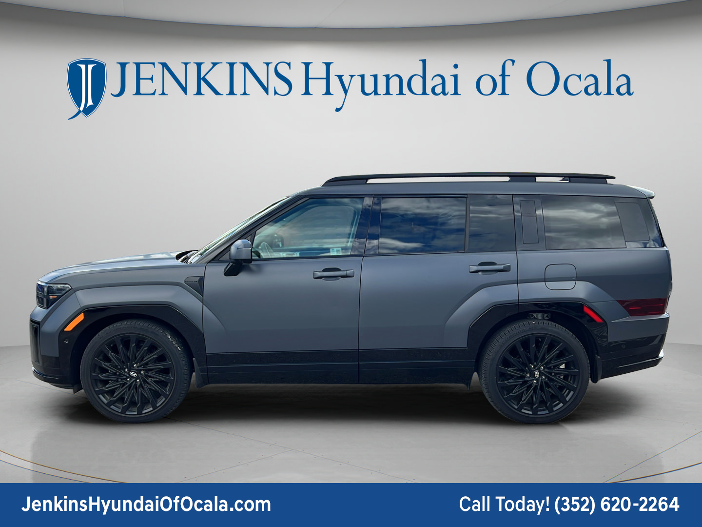 Used 2025 Hyundai Santa Fe Calligraphy FWD image 6