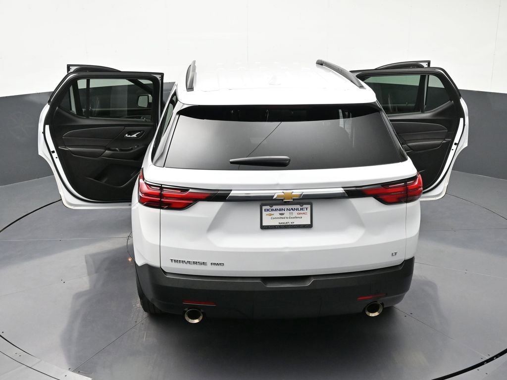 Used 2023 Chevrolet Traverse LT w/ LPO, Floor Liner Package AWD/4WD image 37