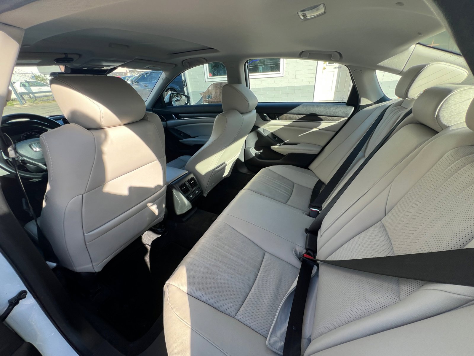 Used 2021 Honda Accord EX-L image 26