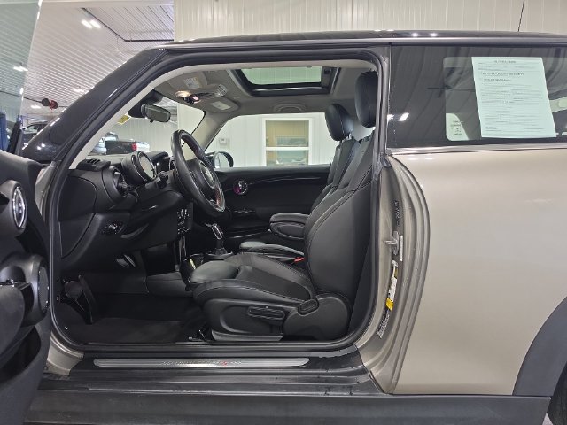Used 2021 MINI Cooper S FWD image 24
