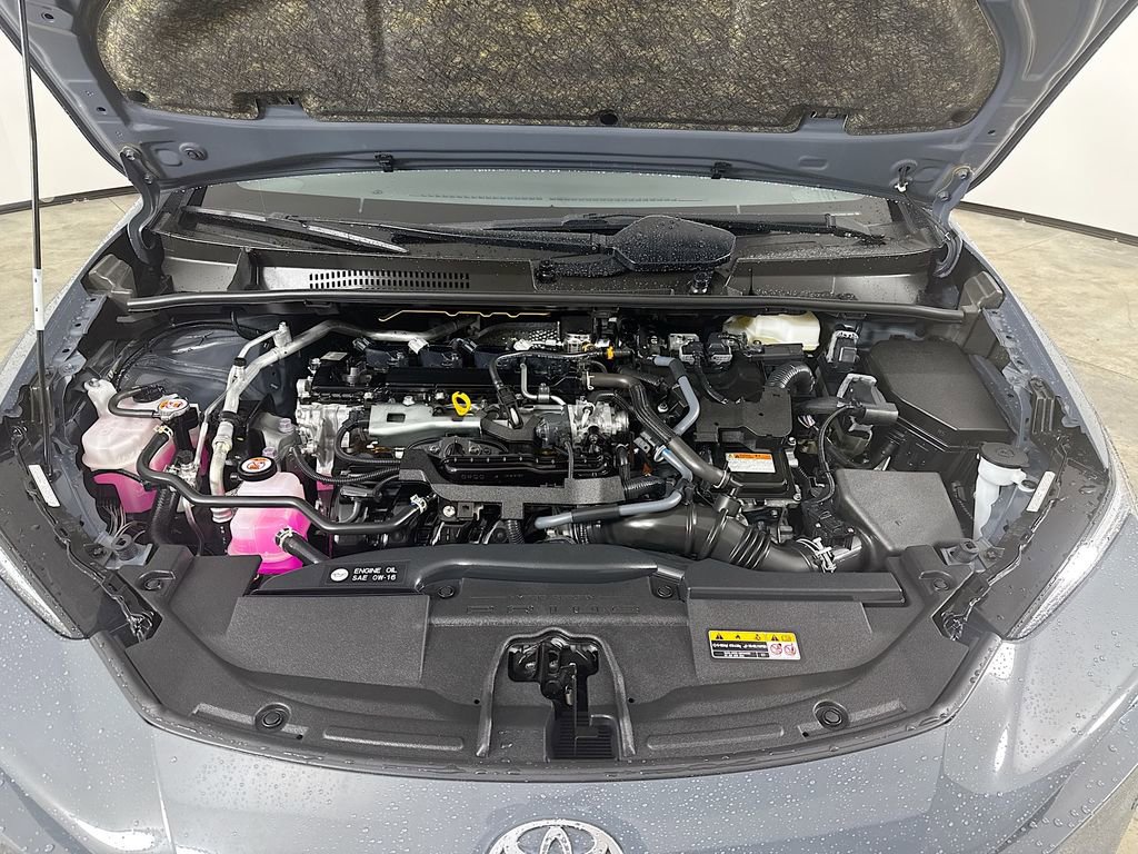 Used 2024 Toyota Prius XLE AWD/4WD image 31