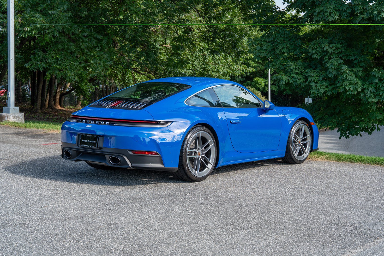 Certified 2025 Porsche 911 Carrera RWD image 7