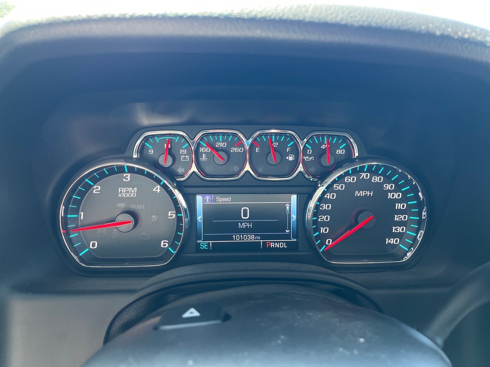 Used 2017 GMC Yukon SLT AWD/4WD image 25
