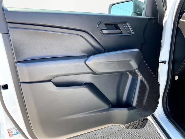 Used 2024 Chevrolet Colorado Trail Boss AWD/4WD image 9