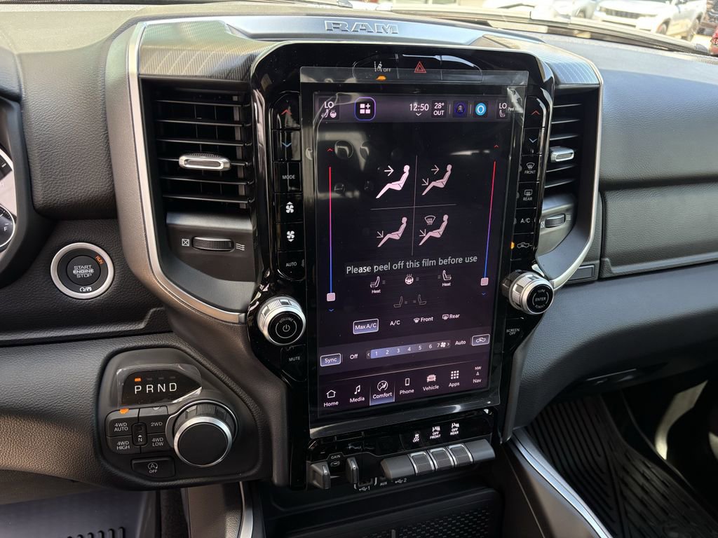 New 2026 RAM 1500 4x4 Crew Cab image 18