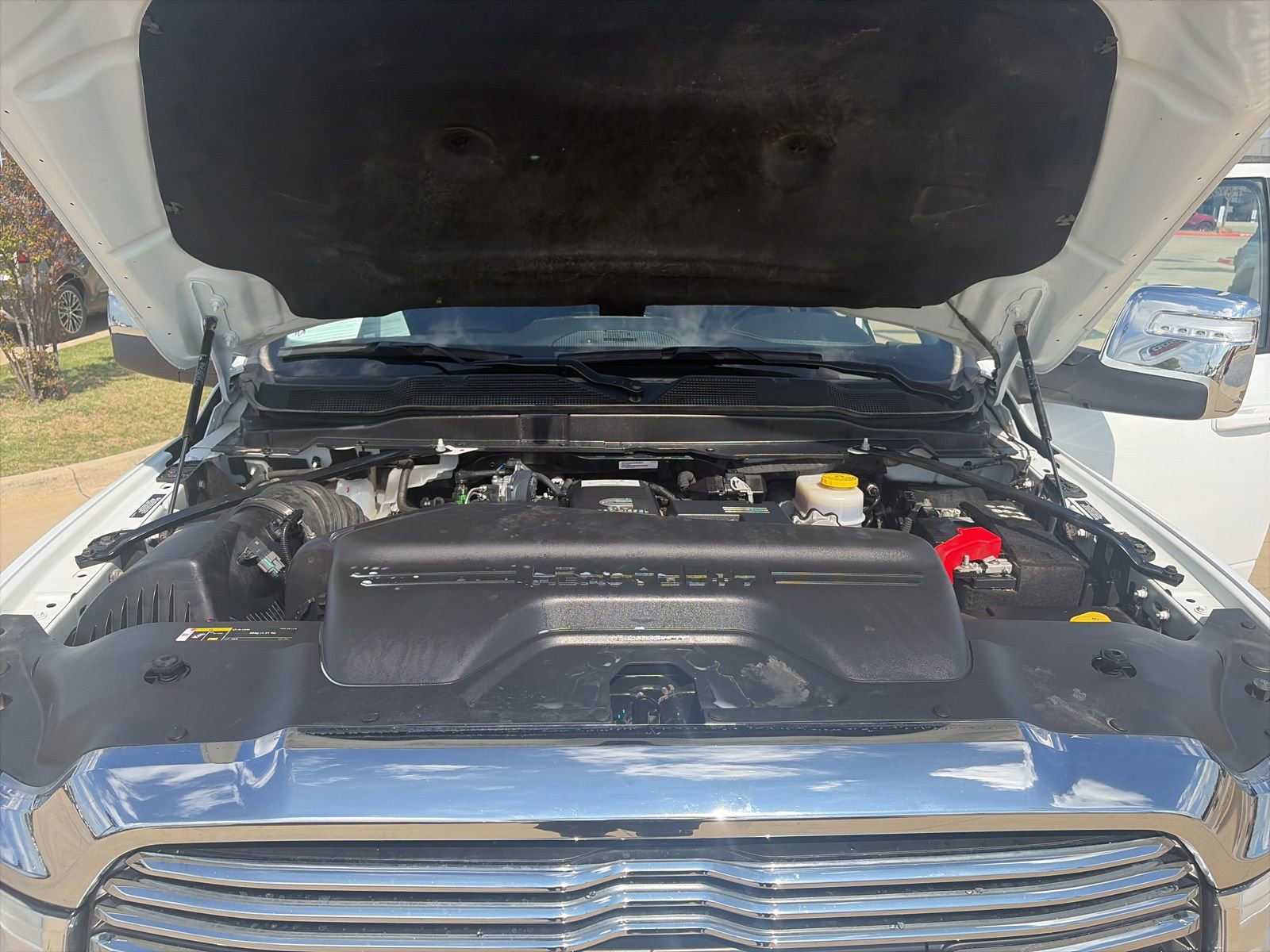 Used 2024 RAM 2500 Laramie w/ Safety Group image 26