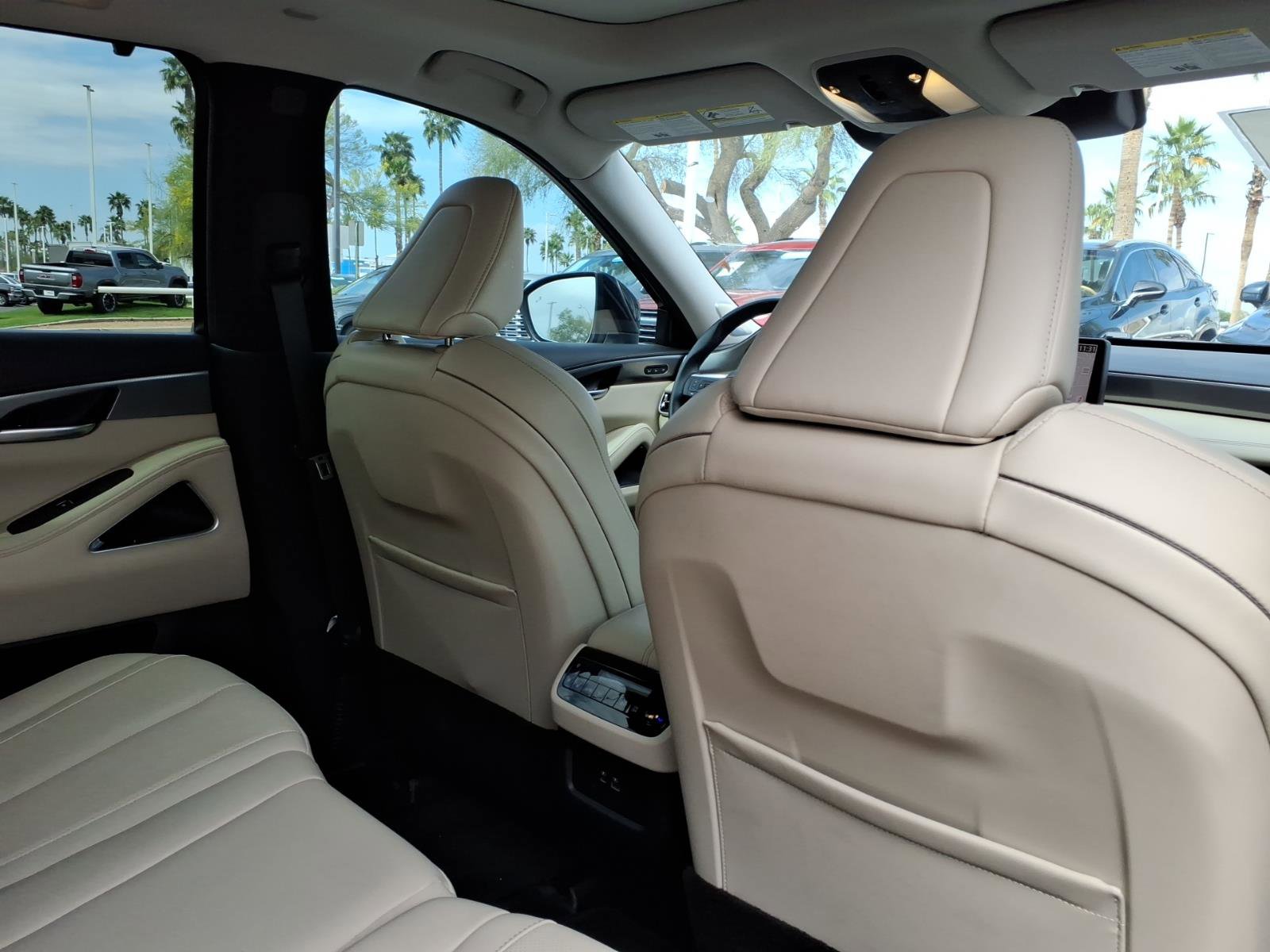 Used 2025 INFINITI QX60 Luxe w/ Cargo Package image 13