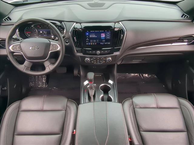 Used 2023 Chevrolet Traverse RS FWD image 18