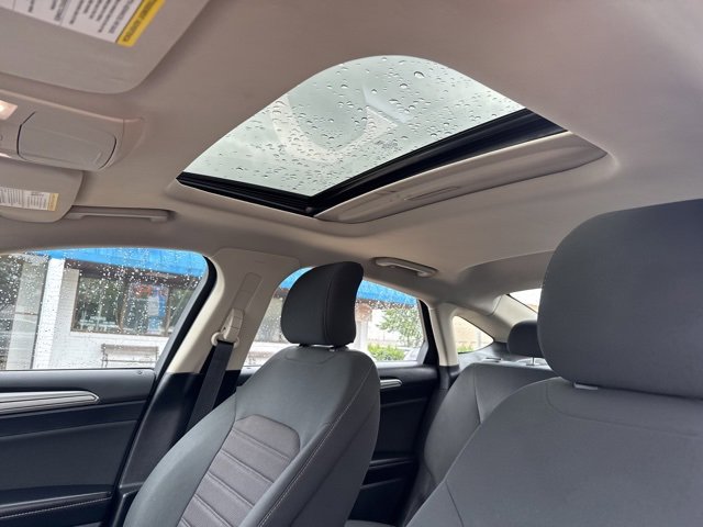 Used 2019 Ford Fusion SE image 29