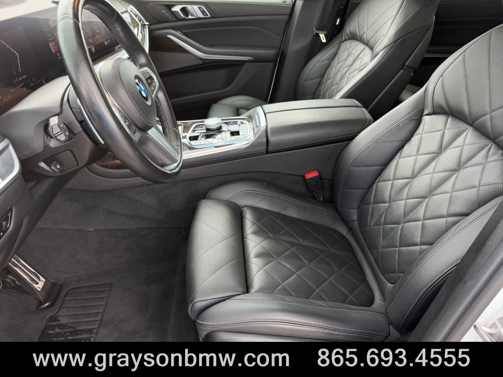 Used 2023 BMW X7 xDrive40i w/ Dynamic Handling Package AWD/4WD image 10