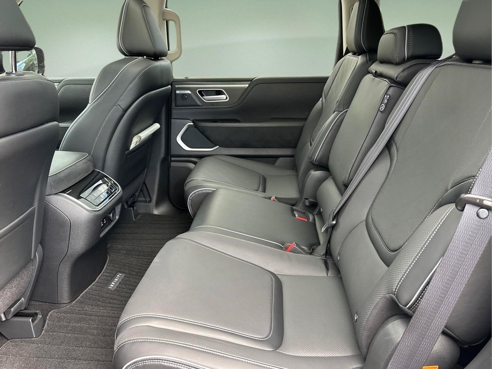 New 2026 INFINITI QX80 Luxe AWD/4WD image 16