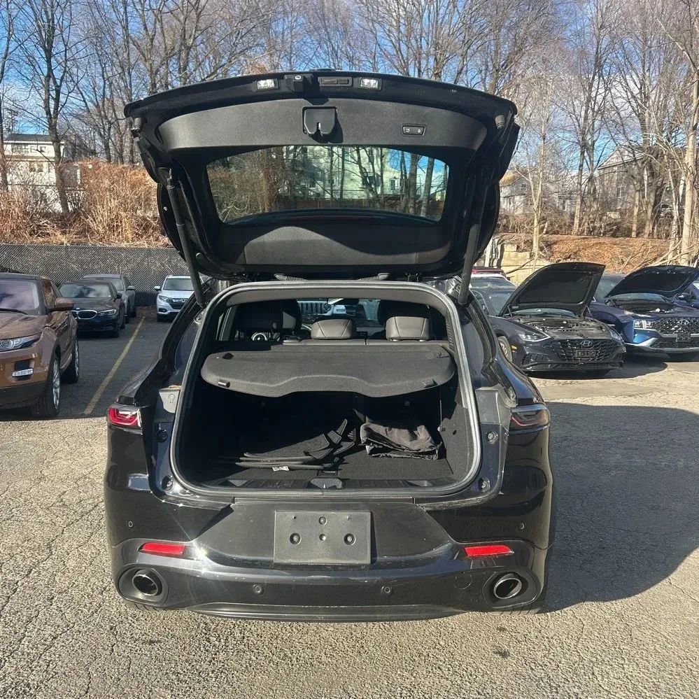 Used 2024 Alfa Romeo Tonale Veloce w/ Active Assist Package AWD/4WD image 8