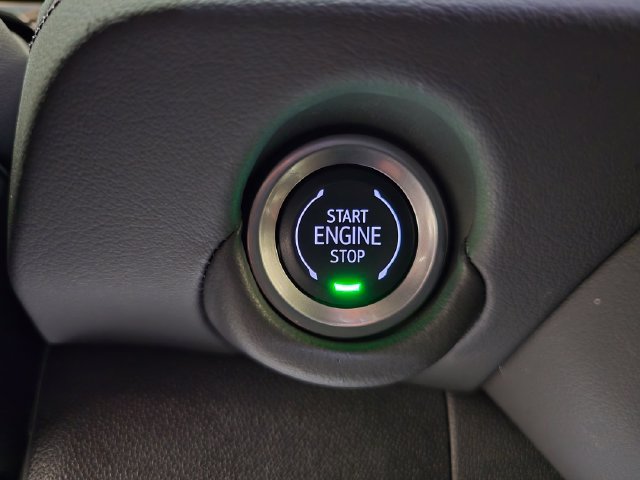 Used 2025 Chevrolet Suburban LS AWD/4WD image 24