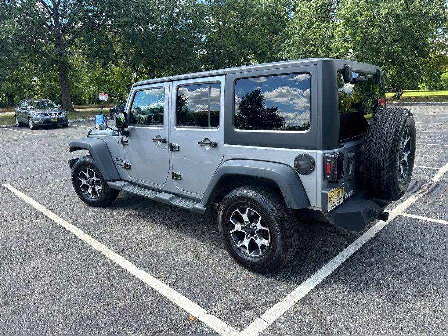 Used 2015 Jeep Wrangler Unlimited Sport w/ Quick Order Package 23S AWD/4WD image 12