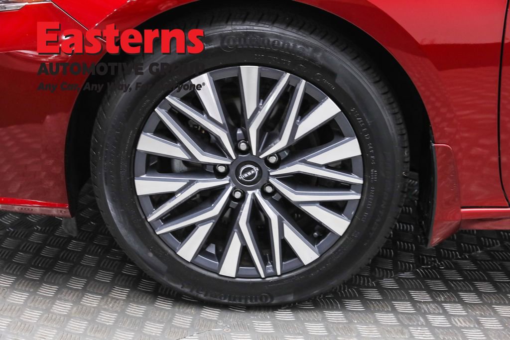 Used 2023 Nissan Altima 2.5 SV w/ SV Premium Package image 32