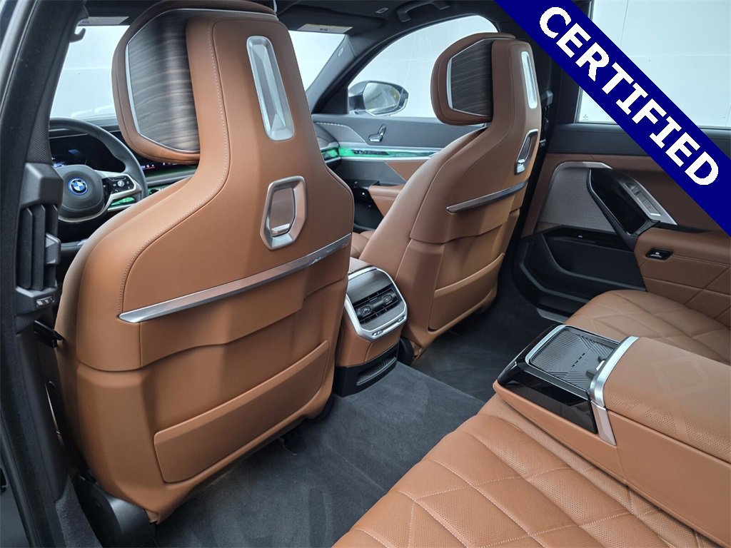 Certified 2023 BMW i7 xDrive60 image 15