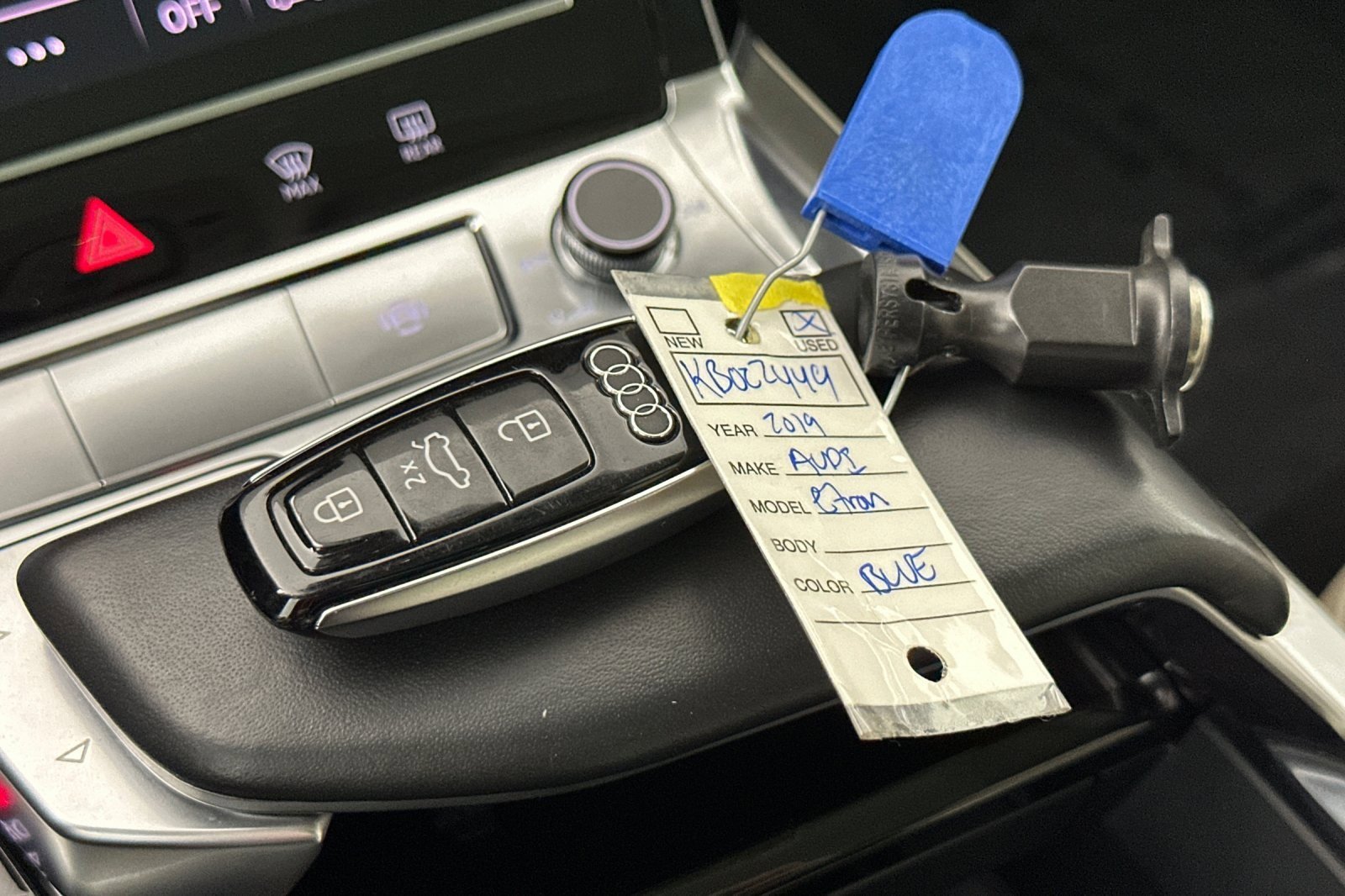 Used 2019 Audi e-tron Premium Plus image 24