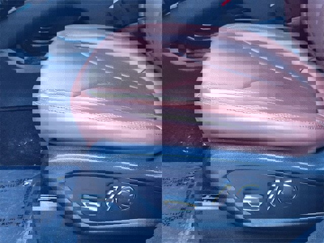 Used 2020 Lincoln Nautilus Reserve w/ Cargo Utility Package image 16