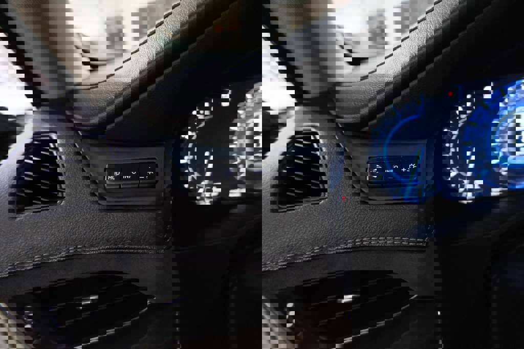 Used 2019 Cadillac Escalade ESV Luxury image 42