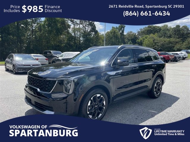 Used 2024 Kia Sorento S image 3