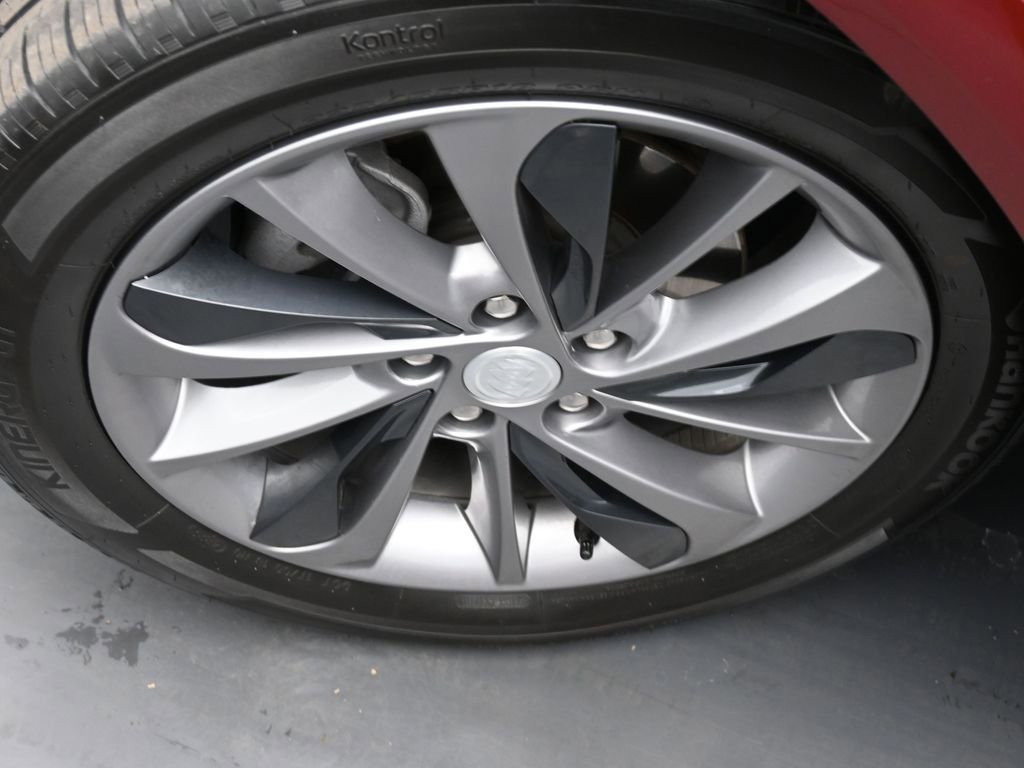 Used 2023 Buick Encore GX Select w/ Sport Touring Package image 19