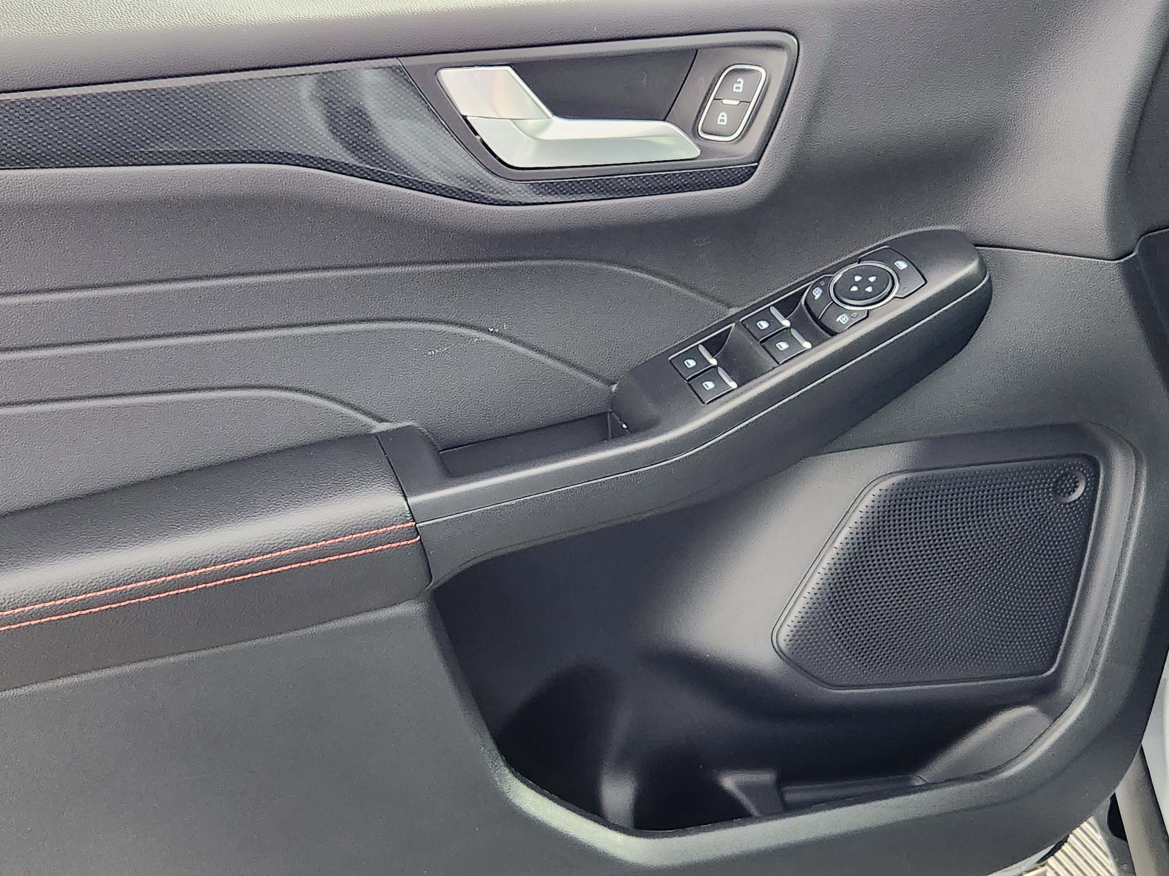 New 2026 Ford Escape ST-Line w/ Tech Pack #1 image 16