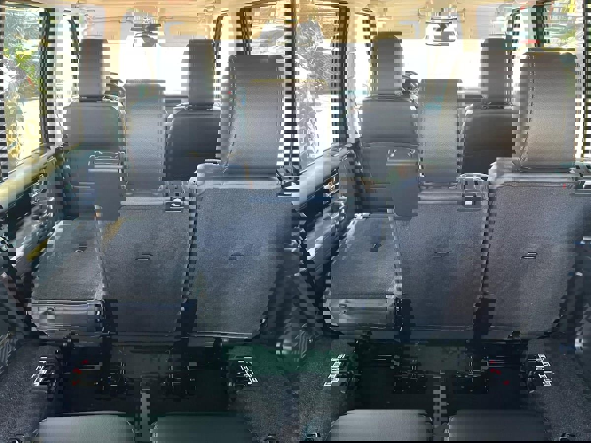 Used 2013 Land Rover LR4 HSE image 47