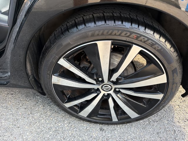 Used 2019 Nissan Altima 2.5 SR FWD image 12