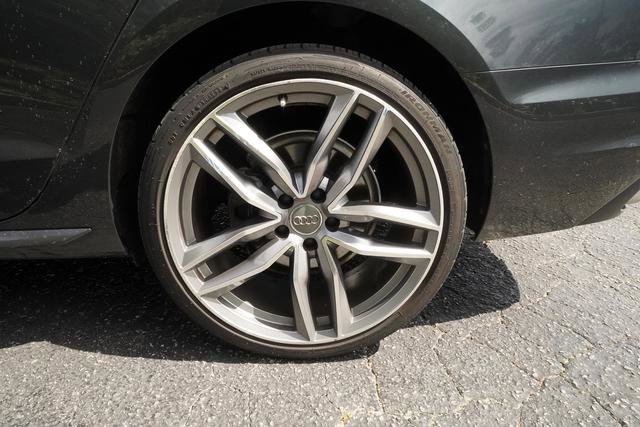 Used 2020 Audi A4 2.0T Premium w/ Convenience Package image 40