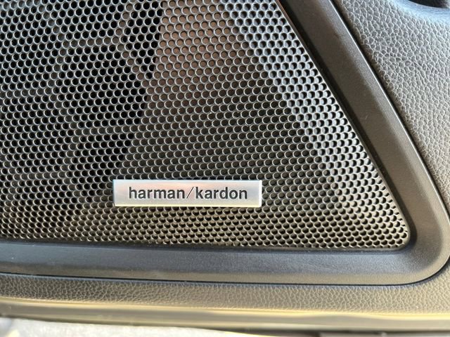 Used 2022 Subaru Outback Touring image 18