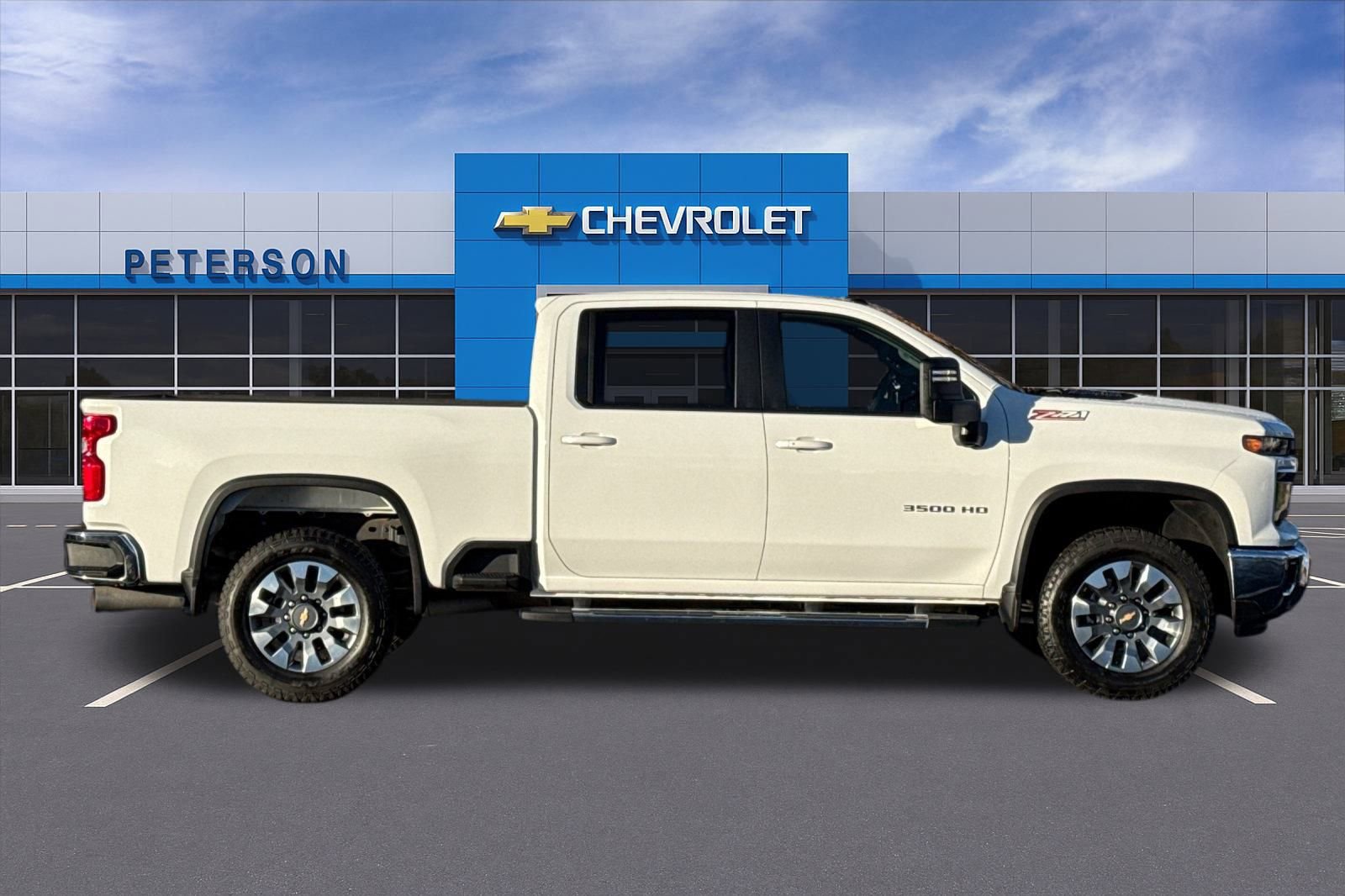 Certified 2024 Chevrolet Silverado 3500 LT w/ Convenience Package image 3