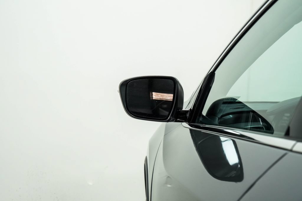 Used 2023 Nissan Murano SV AWD/4WD image 15