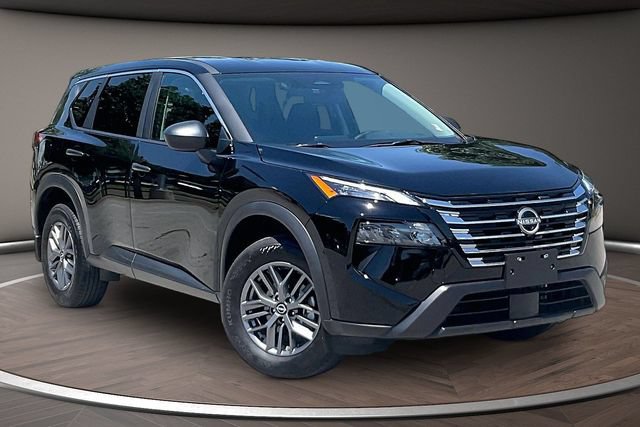 Used 2025 Nissan Rogue S FWD image 9