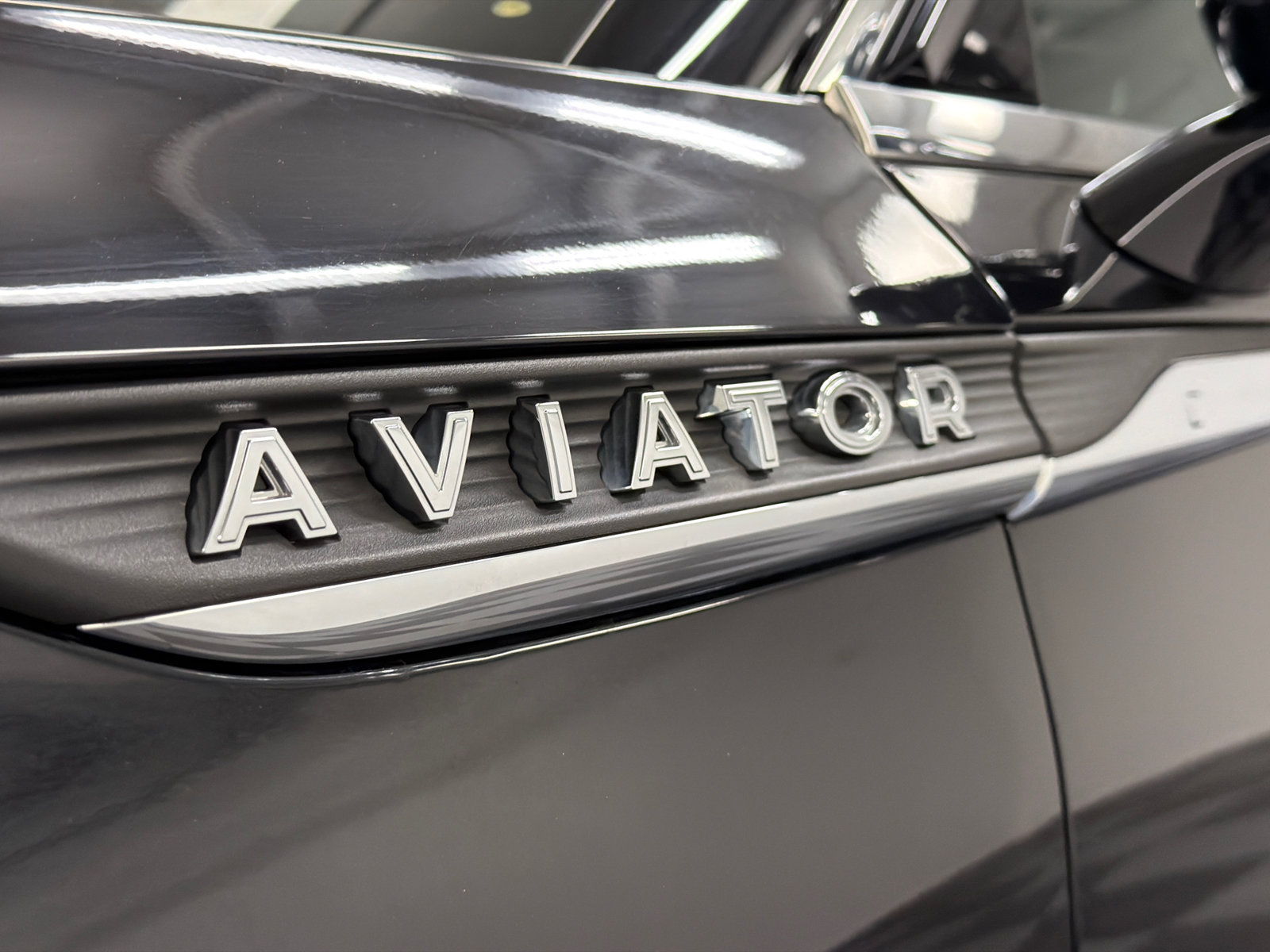 Used 2020 Lincoln Aviator Reserve w/ Equipment Group 201A AWD/4WD image 16