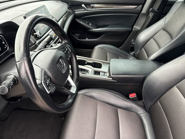 Used 2018 Honda Accord Sport image 18