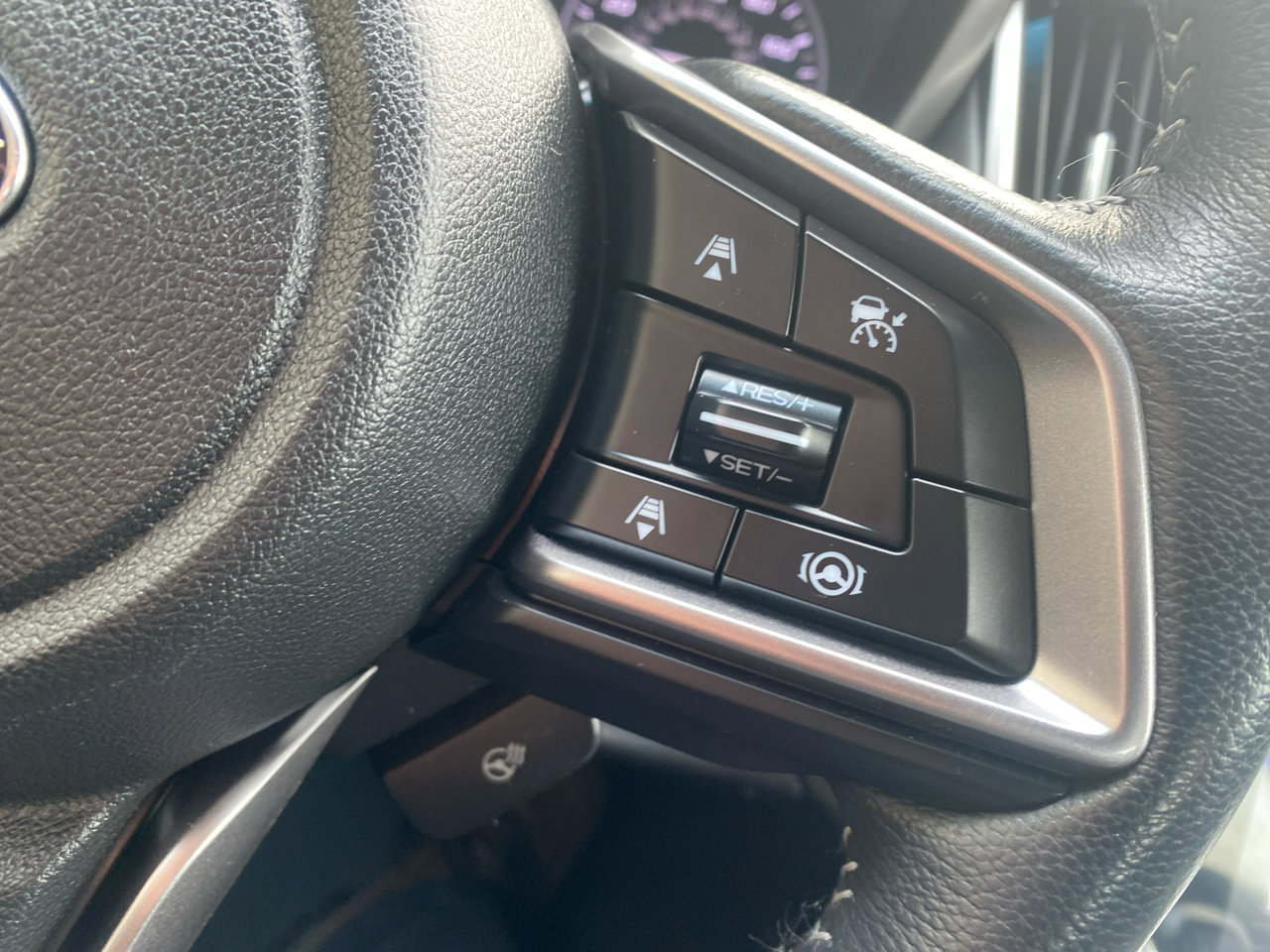 Used 2022 Subaru Legacy Limited image 7