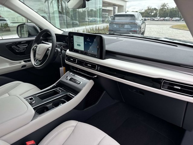 New 2026 Lincoln Aviator 2WD w/ Jet Appearance Package image 20