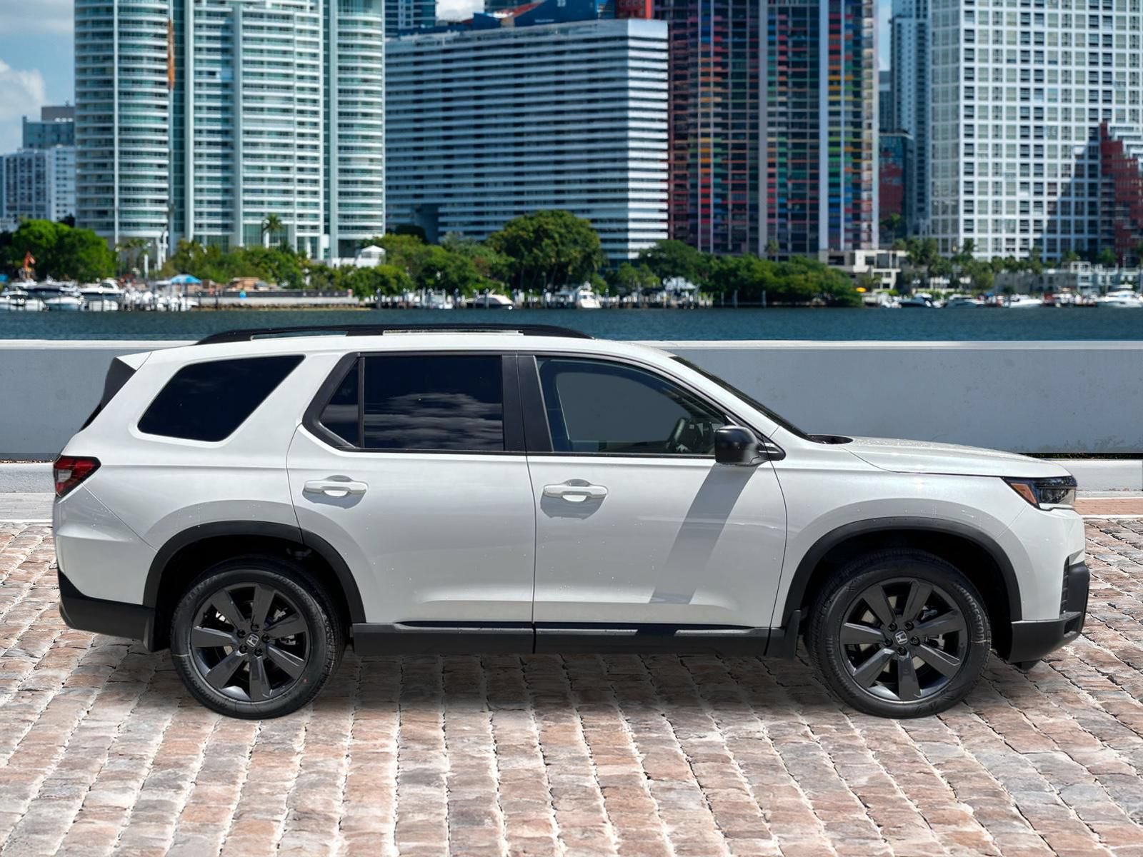 New 2026 Honda Pilot Sport image 4