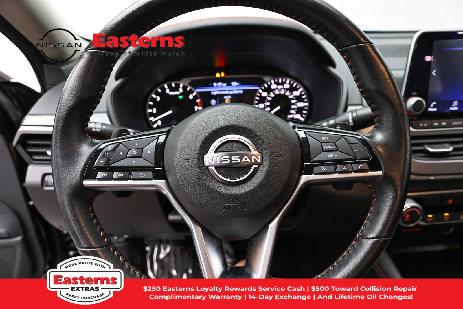 Used 2023 Nissan Altima 2.5 SR FWD image 10
