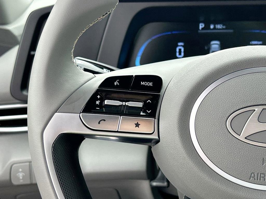 Certified 2026 Hyundai Elantra Sport image 29